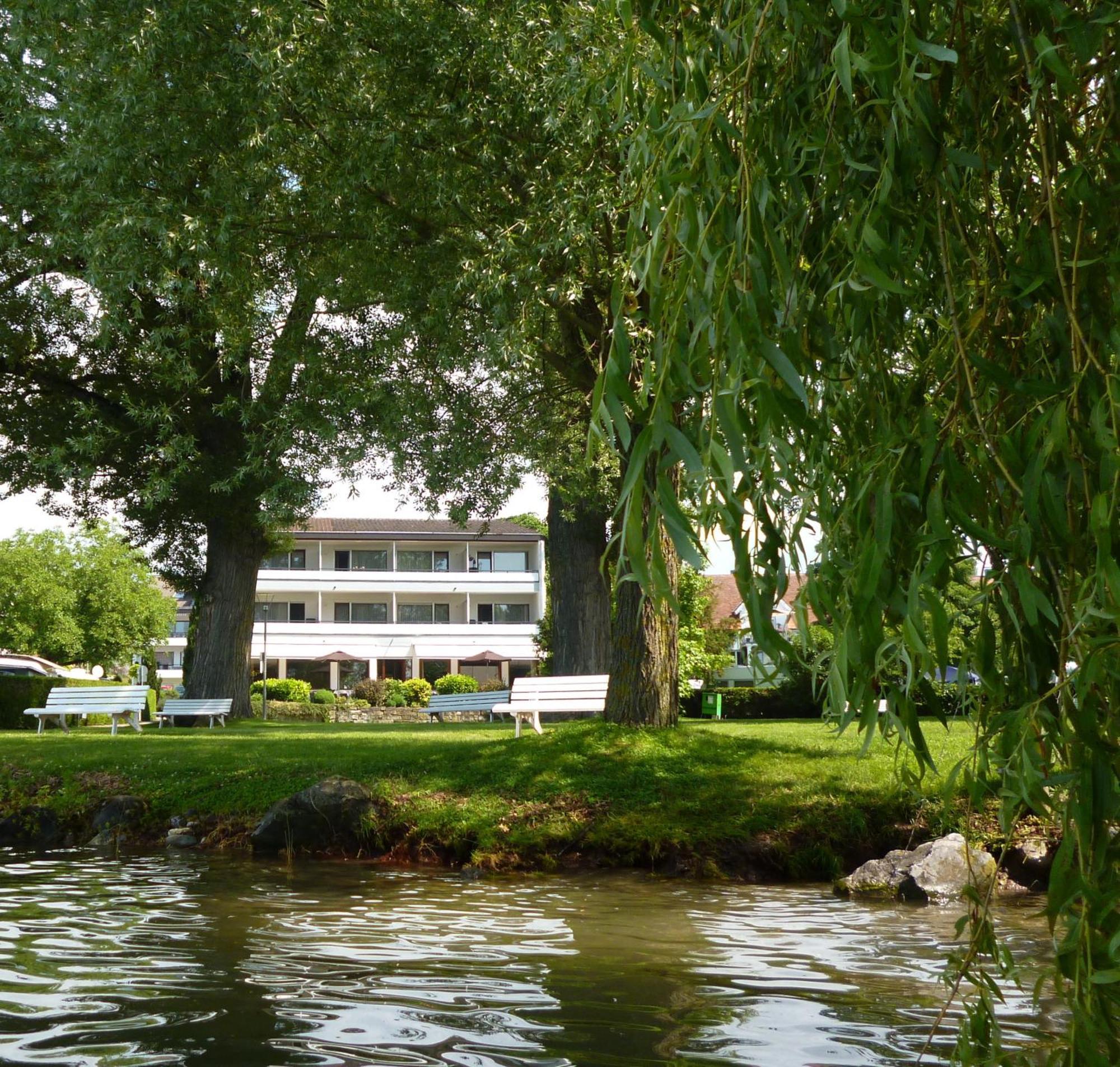 Hotel Seepark Garni ユーバーリンゲン エクステリア 写真